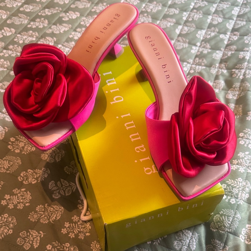 Gianni Bini Pink Heels with Floral Accent